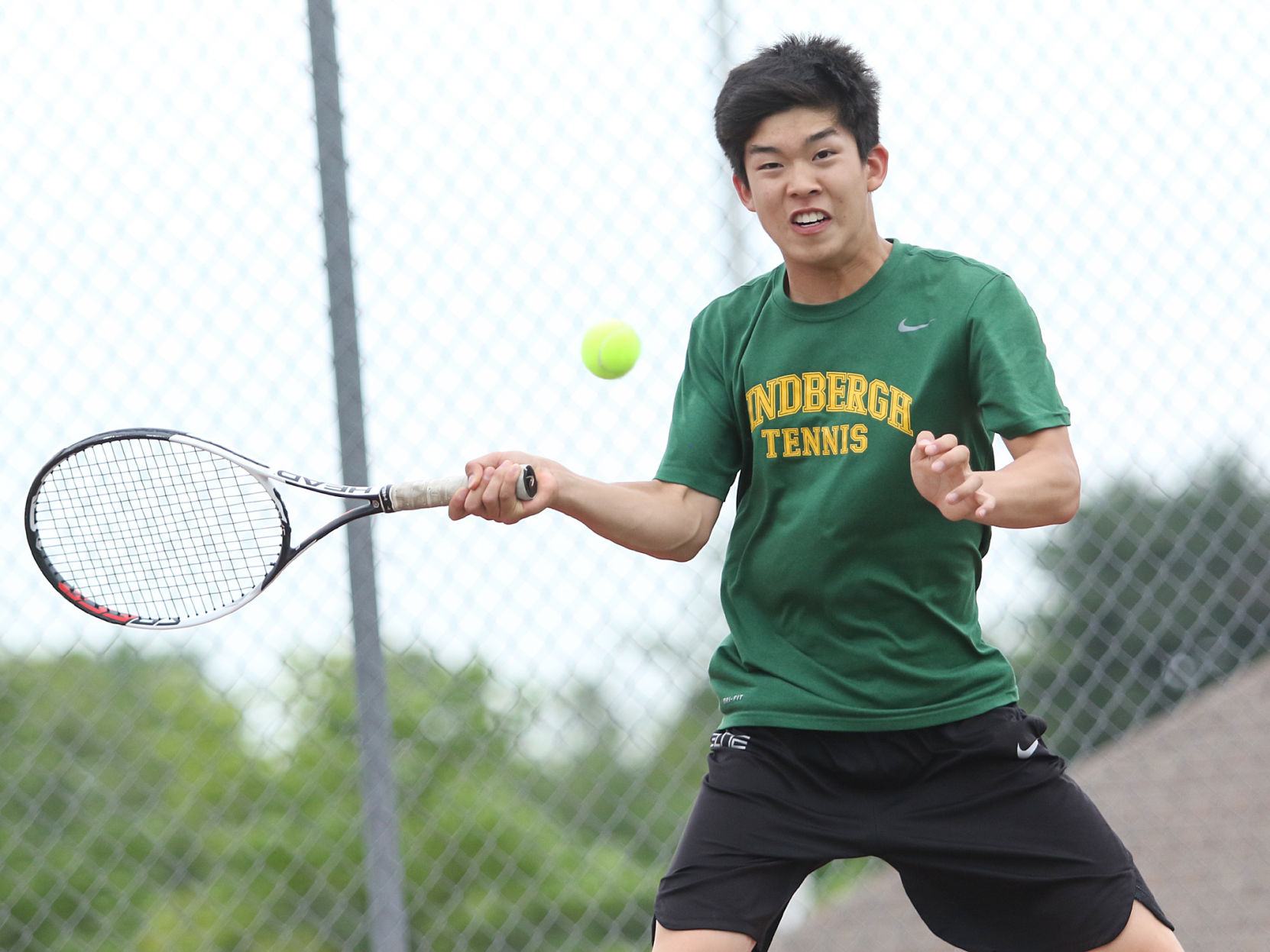 Lindbergh vs. SLUH tennis